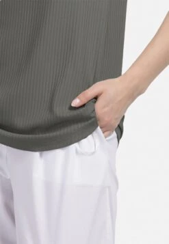 HELMIDGE Mouwloze Shirts Top Dames Groen -Mode Kleding b271e204572227e9c4f5fdd128e05644